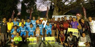 Asensio Rebut Piala AFK Alor 2019 Club Asensio foto bersama usai bodong Piala AFK Alor 2019