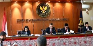 Pilkada Alor, Amon Djobo Gugat Bawaslu RI di DKPP Sidang DKPP terkait Pilkada Alor di Jakarta, Rabu (3/7/2019). (Sumber: website dkpp.go.id).