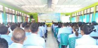 339 Mahasiswa Untrib KBPM di Desa Rektor Untrib Kalabahi Alvons Gorang, S.Sos.,MM, sambutan di acara pembukaan KBPM Untrib Tahun 2019, Senin (22/7) di GMIT Betlehem, Kalabahi.