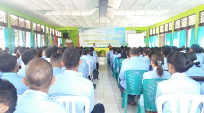 339 Mahasiswa Untrib KBPM di Desa Rektor Untrib Kalabahi Alvons Gorang, S.Sos.,MM, sambutan di acara pembukaan KBPM Untrib Tahun 2019, Senin (22/7) di GMIT Betlehem, Kalabahi.
