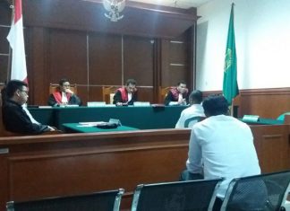 Nakhoda KM Nusa Kenari II Divonis Hakim 5 Tahun, Denda Rp 500 Juta Sidang putusan terdakwa KM Nusa Kenari II, Piterson Plaituka, Rabu (25/9) di PN Kalabahi Jl. Jend. Sudirman Kalabahi Timur.