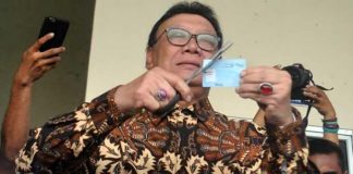 Ahli Tata Negara: Mendagri Bisa Batalkan SK Pelantikan Bupati Alor Mendagri Tjahyo Kumolo. (Sumber: Tempo.co)