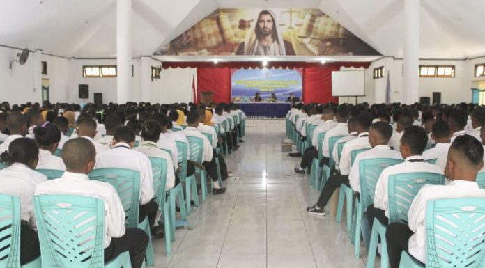 Ospek Untrib, Mahasiswa Dibekali Materi Pemberantasan Korupsi Sekitar 500an mahasiswa baru Untrib sedang mendengar materi Ospek di Aula Pola Tribuana, Kamis (5/9).