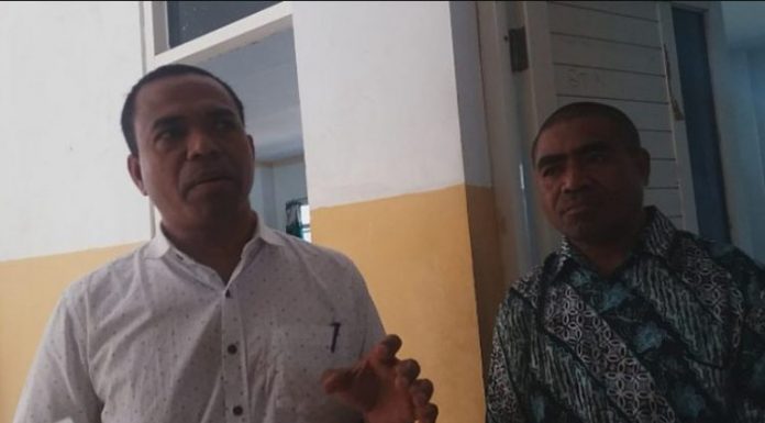 Politeknik Kupang dan Untrib Fasilitasi Perluasan Pemasaran Kopi Alor Folkes Laumal (kiri) dan Paulus Edison Plaimo.