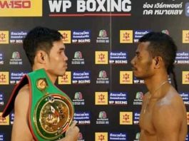 Petinju NTT Patris Liukhoto Kandas Rebut Gelar WBC Asia di Thailand Petinju Nasional Indonesia Patris Liukhoto (kanan) dan Petinju Thailand Nawaphon Kainkanha.