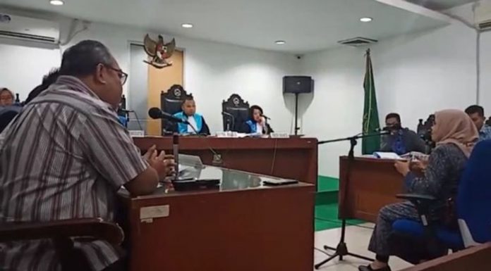 Guru Besar Universitas Indonesia Akui Mutasi ASN di Alor Langgar UU Guru Besar Universitas Indonesia Fakultas Hukum Prof. Dr. Anna Erliyana, SH.,M.H saat bersaksi di Pengadilan TUN Jakarta Selasa, (17/9).