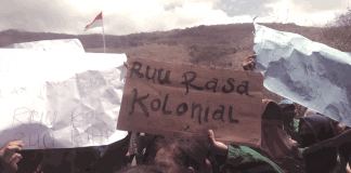 Ratusan Mahasiswa Alor NTT Tuntut Presiden Batalkan Revisi UU KPK dan RKUHP Ratusan mahasiswa Alor NTT unjukrasa tuntut Presiden batalkan Revisi UU KPK dan RKUHP, Kamis (26/9/2019) di gedung DPRD Alor..