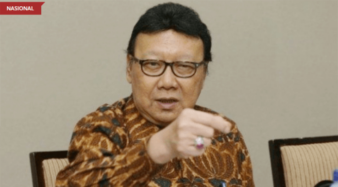 Mendagri Tegaskan Pelantikan Bupati Alor Sesuai Prosedur UU Menteri Dalam Negeri Tjahjo Kumolo. (Sumber: wowkeren.com)