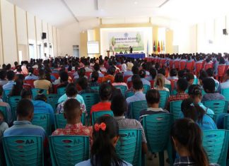 Rektor Untrib Buka Seminar Nasional Lingkungan Hidup Rektor Untrib Alvons F. Gorang, S.Sos.,MM, membuka kegiatan Seminar Nasional, Senin (28/10/2019) di Aula Perjuangan, Kalabahi.