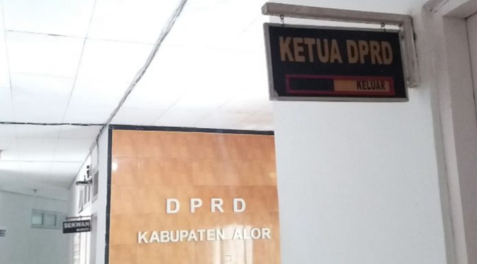 Banggar DPRD Alor Bantah Disuap Sekwan Ahmad Maro DPRD Alor