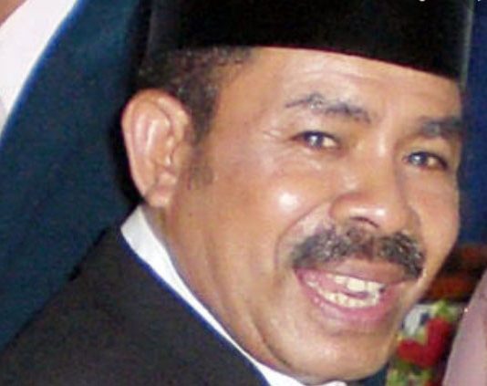 Benarkah Bupati Pally Perintah TAPD Suap Banggar? Bupati Alor Periode 2009-2014, Drs. Simeon Th. Pally.