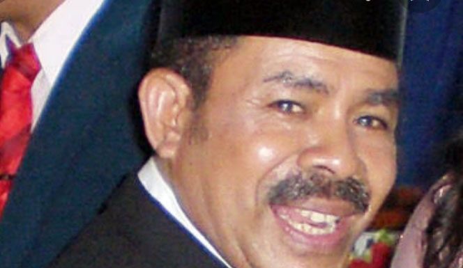 Benarkah Bupati Pally Perintah TAPD Suap Banggar? Bupati Alor Periode 2009-2014, Drs. Simeon Th. Pally.