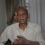 Dr Roddialek Polo Ajak Pasangan Kekasih Tanam Pohon Dr. Roddialek Polo, diwawancarai wartawan di Hotel Pulo Alor, Kalabahi.