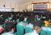 Wisuda Untrib, Rektor Ajak Para Sarjana Bekerja Keras dan Cerdas Wisuda Untrib Angkatan ke VIII Tahun Akademik 2019/2020 di Kalabahi, tanggal 30 Oktober 2019.