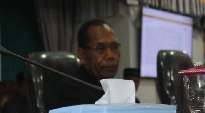 Rekom KASN Tersendat, Golkar Hanura: Presiden Bisa Tegur Bupati Alor Bupati Alor Drs. Amon Djobo