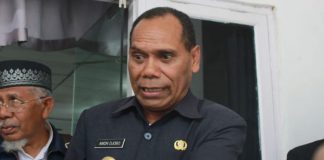 Bupati Alor: Minum Marungga, Virus Corona Datang na Kena Suanggi Bupati Alor Drs. Amon Djobo