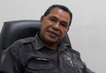 Pengusaha Asing Kontrak Tanah di Pulau Alor Tak Bayar Retribusi Daerah Plt. Kadis Pariwisata Alor, Bernad Gen Al