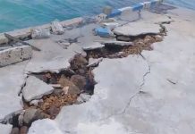 Proyek Tambatan Perahu Ling’al Mulai Ambruk Proyek Tambatan Perahu Ling'al Mulai Ambruk