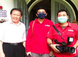 Pembatasan Sosial Berskala Besar, Masihkah Efektif Menekan Covid-19? Dr. Hendrawan Nadesul (ujung kiri). (Foto: dok dokter Herawan).