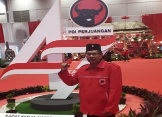 PDIP Respon Kisruh Politik di DPRD Alor Wakil Sekretaris Eksternal Bidang Program DPC PDIP Kabupaten Alor, Jefta Amung dalam suatu kegiatan DPP PDIP di Jakarta. (Foto: doc tribuanapos.net).