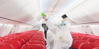 9 Positif Corona, Gubernur NTT Tetap Buka Akses Bandara Ilustrasi Pesawat beroperasi di tengah pandemi covid-19