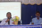 Alvons Gorang Terpilih Kembali Pimpin Untrib Rektor terpilih Untrib Alvons F. Gorang.,S.Sos.,MM (kiri) dan Anggota Dewan Pengawas Yayasan Tribuana Kalabahi Karel Lapenangga (kanan) dalam pemaparan visi misi dan program kerja Calon Rektor, Selasa (28/4/2020) di Kampus Untrib, Kalabahi.