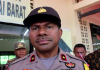 Masa Membludak Jemput Hamid, Kapolda akan Periksa Kapolres Alor Wakapolda NTT Brigjen Pol Drs. Johny Asadoma. (Foto: Flores.co).