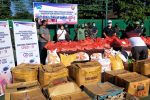 Paguyuban Tionghoa Alor Bantu Sembako untuk Warga Terdampak Covid-19 PSMTI dan Kodim 1622 Alor siap distribusi bantuan sembako kepada masyarakat terdampak covid-19 di Kota Kalabahi, Rabu (22/4), pagi. (Foto: doc PSMTI Alor).
