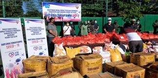 Paguyuban Tionghoa Alor Bantu Sembako untuk Warga Terdampak Covid-19 PSMTI dan Kodim 1622 Alor siap distribusi bantuan sembako kepada masyarakat terdampak covid-19 di Kota Kalabahi, Rabu (22/4), pagi. (Foto: doc PSMTI Alor).