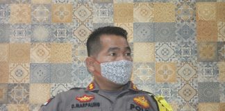 Kapolres Alor: Enny Anggrek Harus Patuh Hukum Kapolres Alor AKBP Darmawan Marpaung, S.IK.,M.Si ketika berdialog dengan Ketua PSI Alor Dony Mooy, Rabu (27/5) di ruang kerjanya.