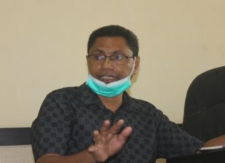 TAPD Beberkan Alasan Alor Terkena Sanksi DAU 35% Pj Sekda Alor sekaligus Ketua TAPD Kabupaten Alor, Yustus Dopongabora, SP