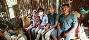 Kondisi Rumah Oma Aizah Dursaha di Desa Alila Timur Kecamatan Kabola