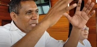 Kemandirian Ekonomi jadi Visi Utama Merianus Kaat Bertarung Rebut Kursi Alor 01 Merianus Kaat, S.Pd.,MM, menggelar jumpa pers deklarasi dirinya Maju Bupati Alor pada Pilkada tahun 2023, di Restoran Aikoli Kang Resort, Selasa (16/7) siang.