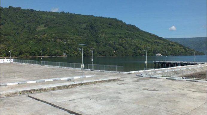 DPRD Alor Geram, Delapan Tahun Pelabuhan Peti Kemas Moru Belum Beroperasi Proyek Pelabuhan Peti Kemas Moru, Alor, NTT yang dibangun sejak tahun 2012, sumber dana APBN senilai Rp. 60 Miliar lebih, ternyata belum difungsikan. (Sumber Foto: Kemenhub RI).