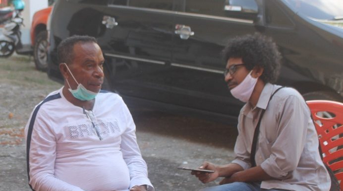 Sekda Alor Tegaskan Pecat ASN Terlibat Politik Sekda Alor Drs. Sony Alelang diwawancarai tribuanapos.net, Jumat (5/6) di Posko Satgas Covid-19, Kalabahi Kota.