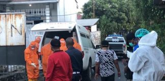 Tim Satgas Covid-19 Alor Jemput Jenazah di RSD Kalabahi