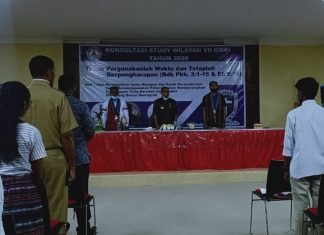 Bupati Alor: Saya Dapat Jodoh di GMKI Acara Pembukaan KSW VII GMKI, Senin (14/9) di Aula Kantor Bupati Alor, Batunirwala, Kalabahi.