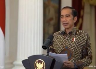 Jokowi Buka Kongres GMKI di Papua Barat Presiden RI Ir. Joko Widodo buka Kongres GMKI XXXVII Papua Barat via zoom dari Istana Merdeka Jakarta, Selasa (24/11) siang.