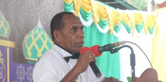 Bulan ini Bupati Alor Lantik Pejabat Struktural, Ini Pejabat yang akan Dilantik Bupati Alor Drs. Amon Djobo ketika sambutan di acara Festival Al-Quran Tua di Desa Alor Besar, ABAL, waktu lalu.