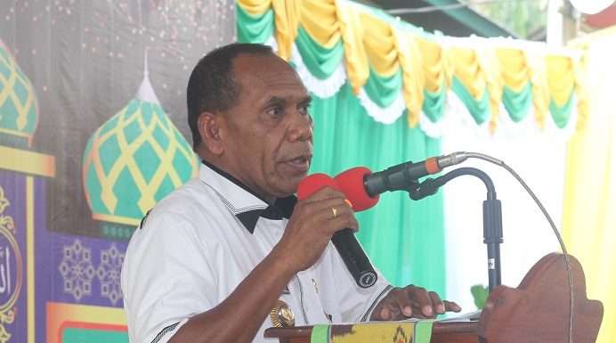 Bulan ini Bupati Alor Lantik Pejabat Struktural, Ini Pejabat yang akan Dilantik Bupati Alor Drs. Amon Djobo ketika sambutan di acara Festival Al-Quran Tua di Desa Alor Besar, ABAL, waktu lalu.