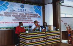 Bupati Alor Drs. Amon Djobo ketika sambutan di acara pelantikan Pengurus PAFI Alor, Sabtu (05/12/2020) di Aula Kopdit Citra Hidup, Kalabahi.