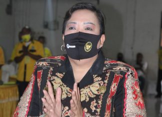 Harta Kekayaan Ketua DPRD Alor Digugat Iparnya di Pengadilan Kalabahi Ketua DPRD Alor Enny Anggrek ketika menghadiri acara pelantikan Pengurus DPD II Partai Golkar Kabupaten Alor, waktu lalu di Aula Watamelang. (Foto: tribuanapos.net/Leader Ismail).