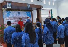 Pengurus Persatuan Ahli Farmasi Indonesia Cabang Alor Resmi Dilantik Pengurus PAFI Cabang Kabupaten Alor Periode 2019-2024 resmi dilantik oleh Ketua Pengurus Daerah PAFI Provinsi NTT Tamran Ismail, S.Si.,MP, Sabtu (5/12) di aula Kopdit Citra Hidup Kalabahi.