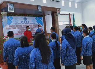Pengurus Persatuan Ahli Farmasi Indonesia Cabang Alor Resmi Dilantik Pengurus PAFI Cabang Kabupaten Alor Periode 2019-2024 resmi dilantik oleh Ketua Pengurus Daerah PAFI Provinsi NTT Tamran Ismail, S.Si.,MP, Sabtu (5/12) di aula Kopdit Citra Hidup Kalabahi.