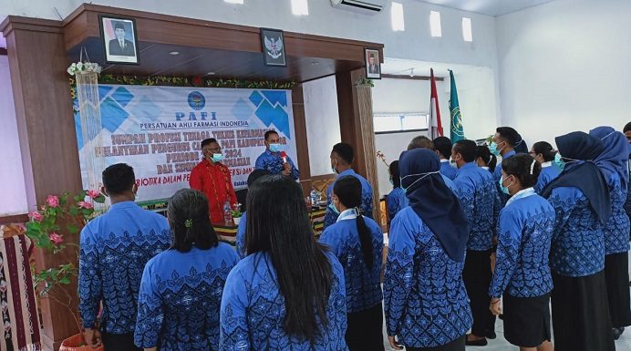 Pengurus Persatuan Ahli Farmasi Indonesia Cabang Alor Resmi Dilantik Pengurus PAFI Cabang Kabupaten Alor Periode 2019-2024 resmi dilantik oleh Ketua Pengurus Daerah PAFI Provinsi NTT Tamran Ismail, S.Si.,MP, Sabtu (5/12) di aula Kopdit Citra Hidup Kalabahi.