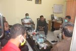 DPRD Alor Kunjungi PLN Bahas Maraknya Pemadaman Listik, Ini Penyebab Pemadaman Komisi II DPRD Alor sedang berdialog dengan Kepala PLN UPT Kalabahi Josep Maruli Tambunan (kedua kanan) soal maraknya pemadaman listrik di hari raya Natal dan Tahun Baru. Dialog dilakukan pada Rabu (30/12) di Kantor PLN, Kalabahi Kota.