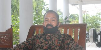 Simeon Pally Nyatakan Sikap Maju Calon Bupati Alor 2024 Drs. Simeon Th. Pally konferensi pers menyatakan sikap politiknya untuk maju Calon Bupati Alor tahun 2024, Sabtu (9/1/2021) di kediamannya, Moipali, Kalabahi.