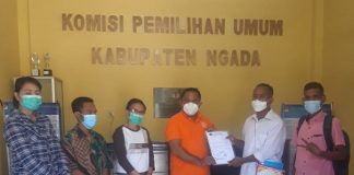 Partai Rakyat Adil Makmur Ngada NTT Silahturahmi ke Kesbangpol dan KPUD DPK PRIMA Ngada ketika silahturahmi di kantor KPUD Ngada, Jumat (19/3).