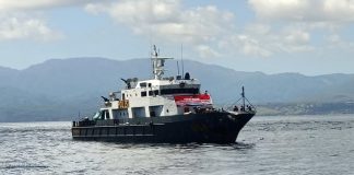 Kapal Barata Mabes Polri Bantu Relawan Angkut Logistik Bencana ke Pulau Pantar Kapal KP Barata 8004 Mabes Polri berlabu di Perairan Desa Kaleb Kecamatan Pantar Timur, menurunkan logistik sembako dari Relawan Pemuda Alor untuk korban bencana alam di Desa itu pada Senin (19/4) pagi.