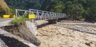 Bencana Seroja: Alor Lockdown, Ribuan Warga Terancam Kelaparan Jembatan Iraori di Alor Timur Laut juga terputus akibat banjir, Minggu (4/4).